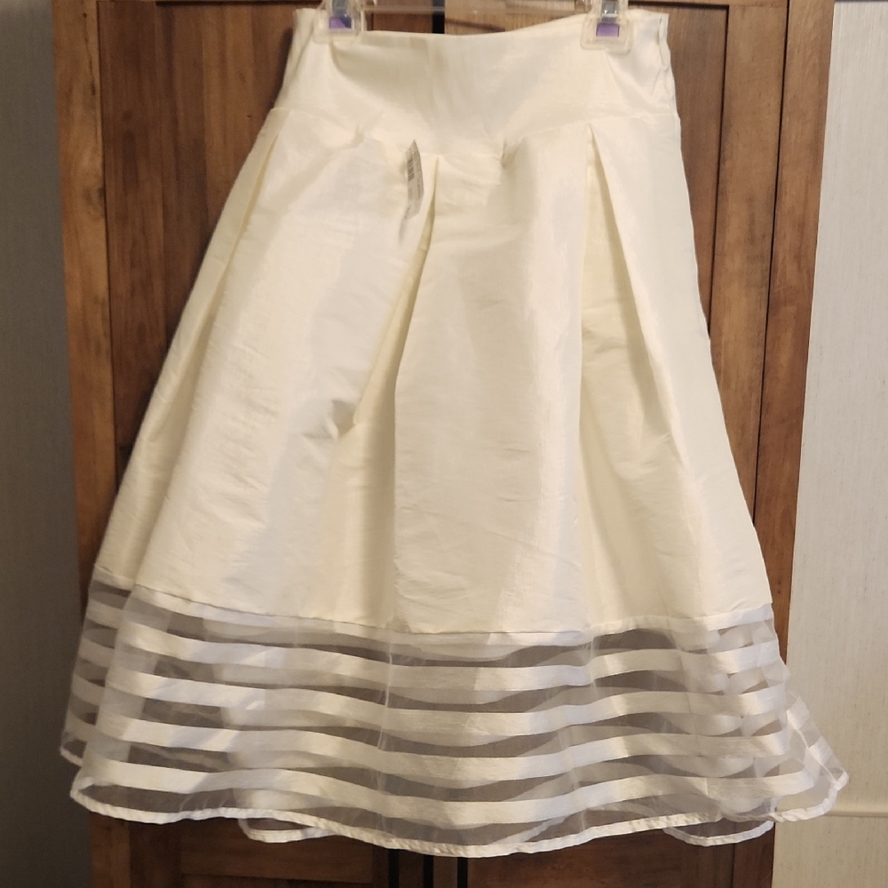 Jasmine Sportswear Ivory/Cream Flare Skirt - NWT